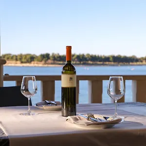 Appartamento Center Coastal Escape - With Sea View Or Cozy, Novigrad Istria